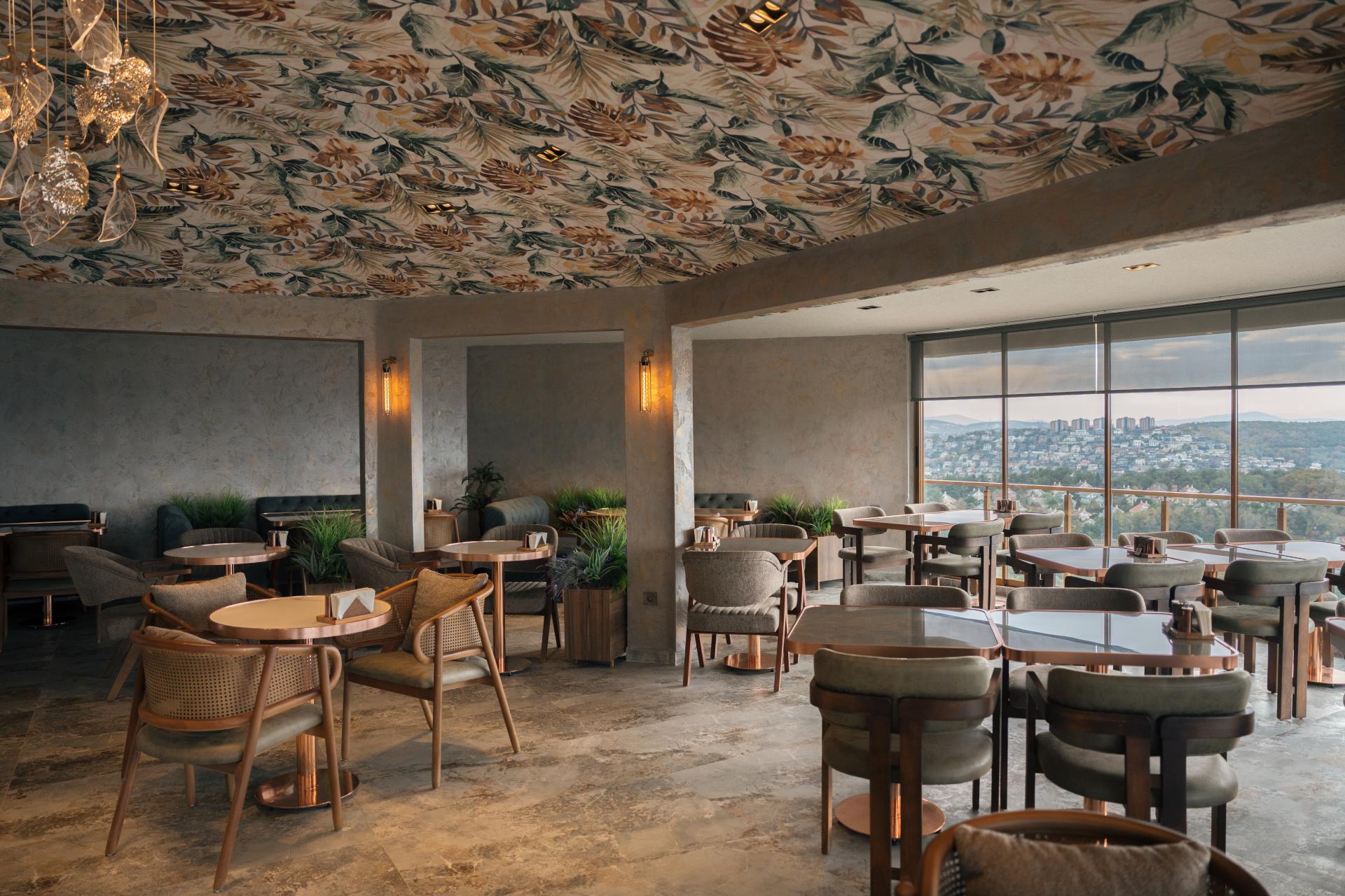 Shine İst terrace